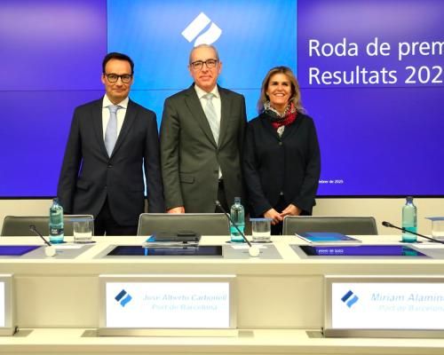 From left to right, Àlex García, General Manager of the Port of Barcelona; José Alberto Carbonell, President, and Miriam Alaminos, Deputy General Manager and head of Economic-Finance.