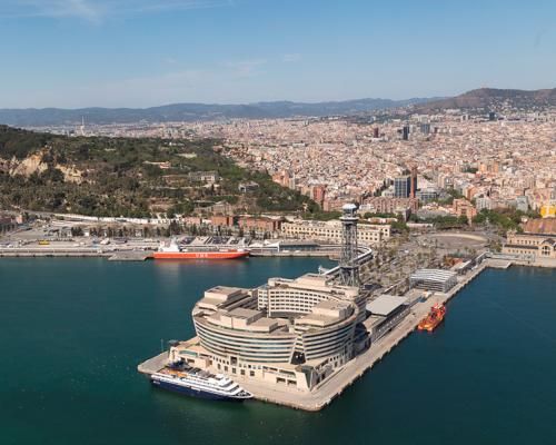 Vista aèria del World Trade Center, amb Barcelona de fons.
