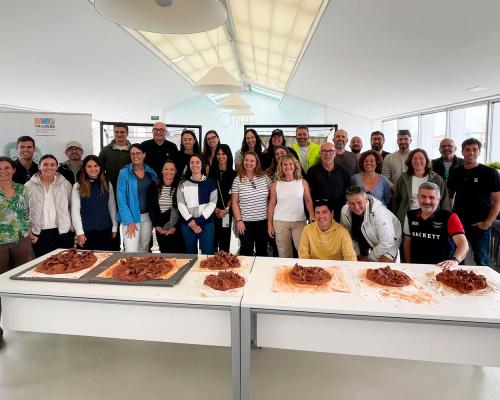 La iniciativa ha estat impulsada pel grup de treball de Medi Ambient del Consell Rector de la Comunitat Portuària de Barcelona i ha comptat amb la participació activa de 21 empreses del sector logístic i portuari.