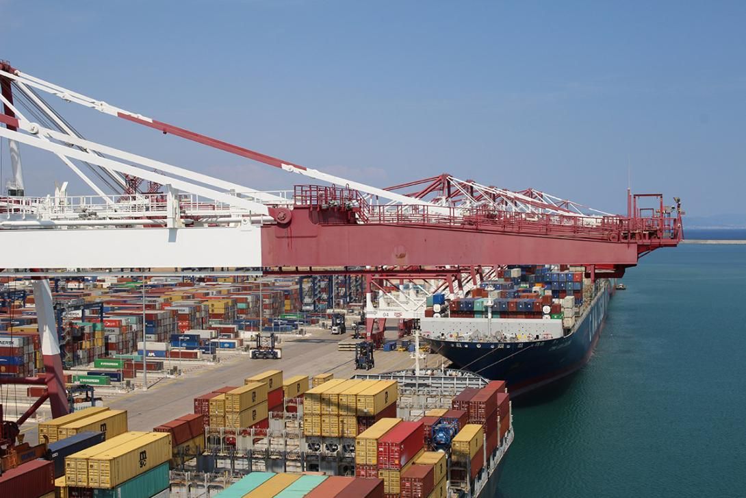 Una de les terminales de contenidors del Port de Barcelona.