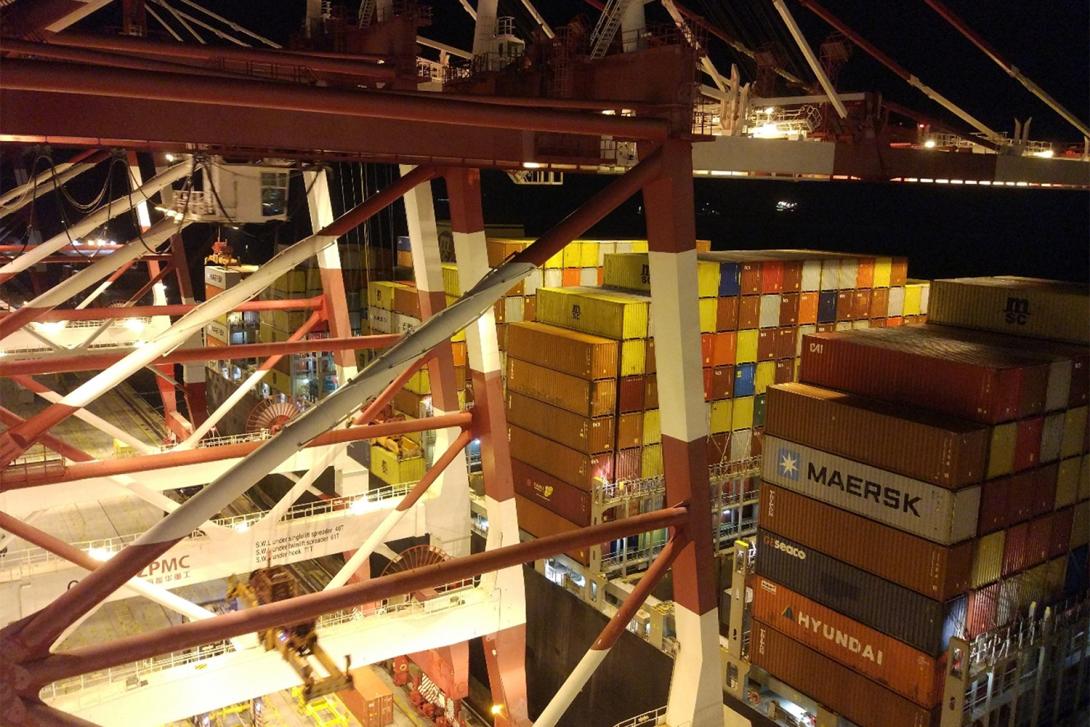 El tràfic de contenidors al Port de Barcelona supera els nivells prepandèmia, registrant un increment del 5,6% respecte al periode gener-agost de 2019.