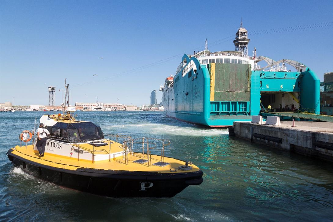 Pràctics treballant al Port de Barcelona.