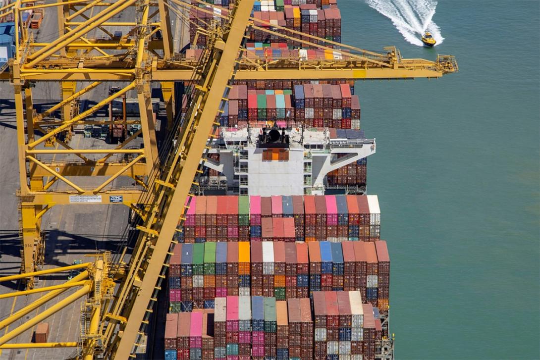 El tràfic total al Port de Barcelona entre el gener i l’abril ha sumat 19,6 milions de tones.