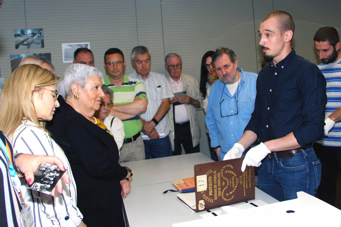 Presentació de plànols històrics.