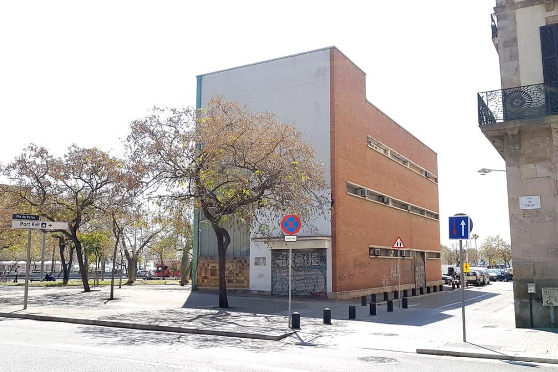 Antiguo edificio del Colegio Oficial de Pesadores, ubicado en el Port Vell.