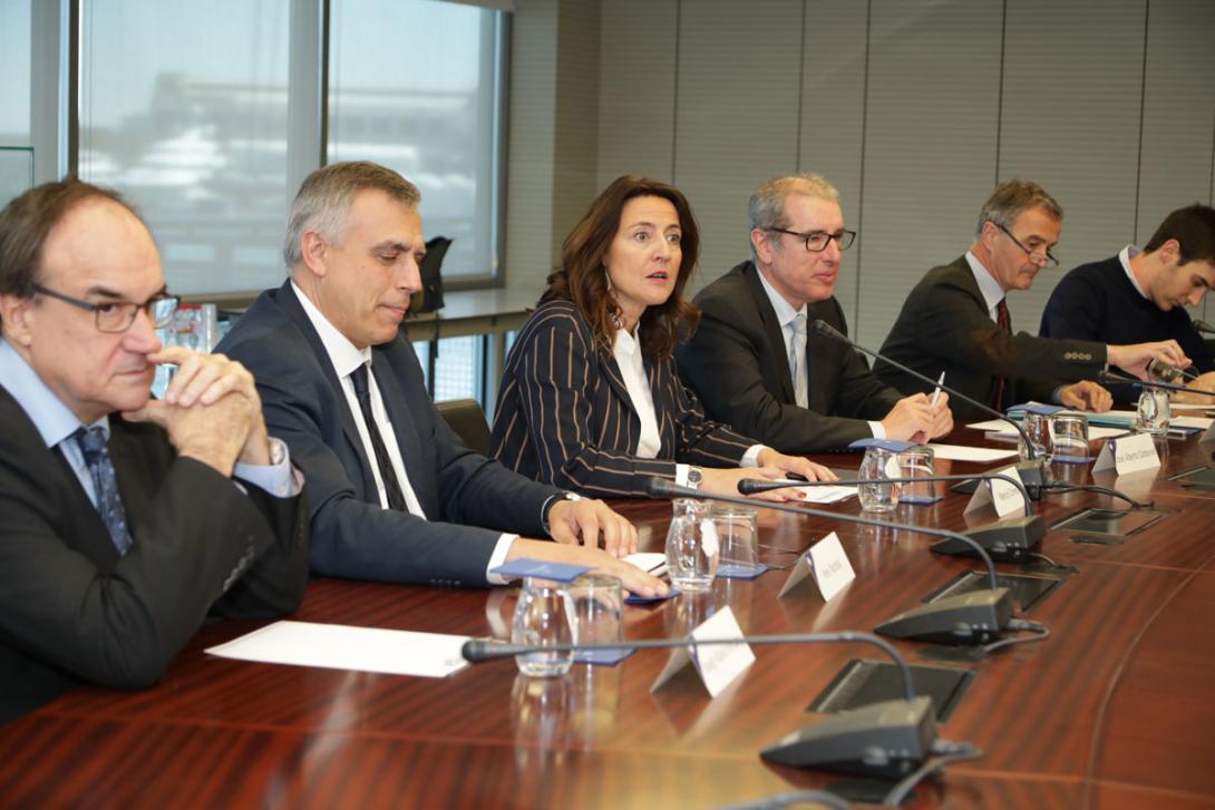Assistents a la reunió de presentació de l'eina de càlcul del cànon de combustible.