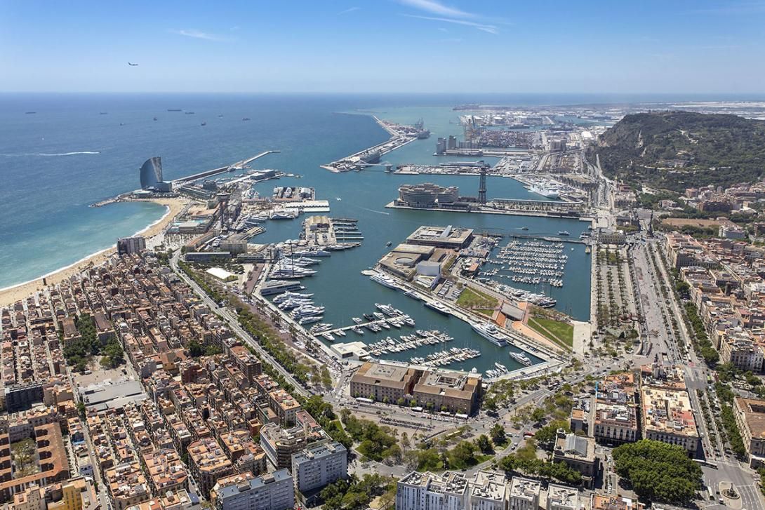 Vista general del Port de Barcelona.
