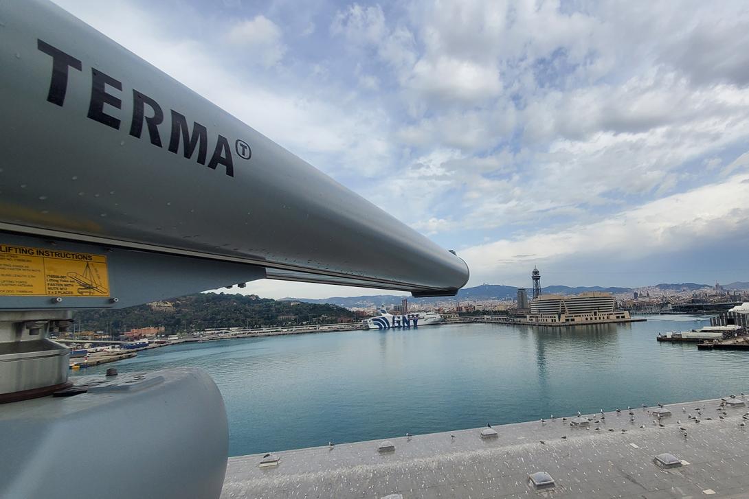 El nou radar situat al moll de Llevant.