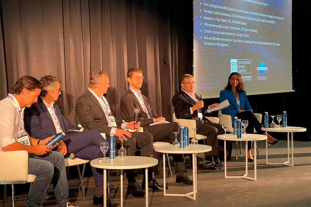 El subdirector general de Innovación y Estrategia de Negocio del Port de Barcelona, Santiago Garcia-Milà, durante su intervención.