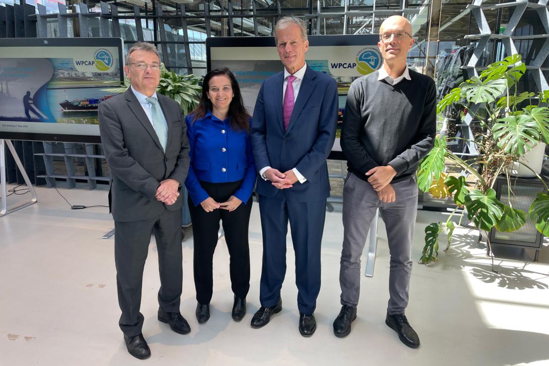 Santiago Garcia-Milà, subdirector general d’Innovació i Estratègia de Negoci del Port de Barcelona; Ana Arévalo, Energy Transition Manager; Allard Castelein, president del Port de Rotterdam, i Jordi Torrent, cap d’Estratègia del Port de Barcelona.