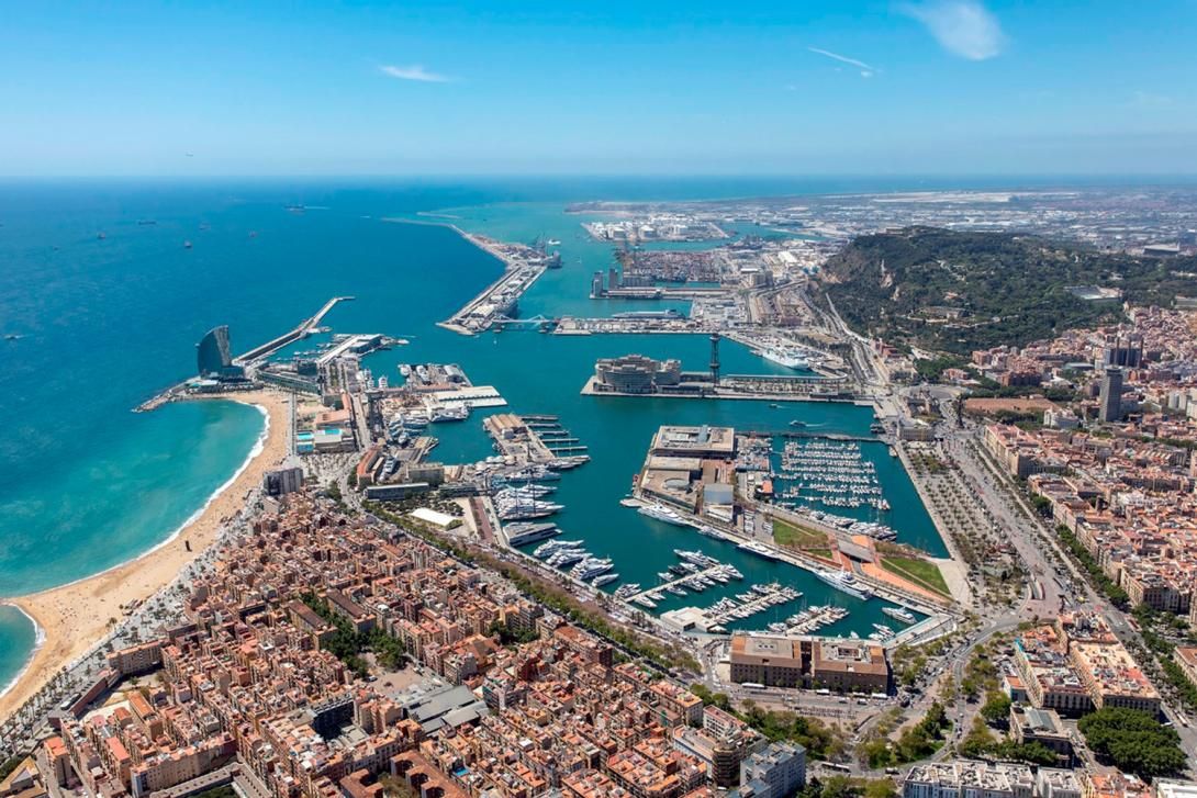 Vista general del Port de Barcelona.