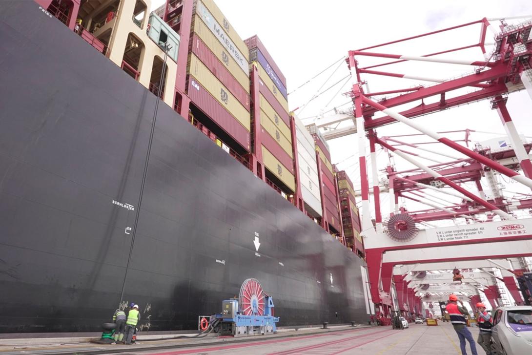 The MSC Mette was the first ship to connect to the OPS of the BEST terminal, making the first emissions-free call of a container ship at the Port of Barcelona.