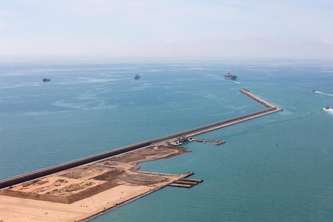 La futura terminal ro-ro pax completará el muelle Adossat.