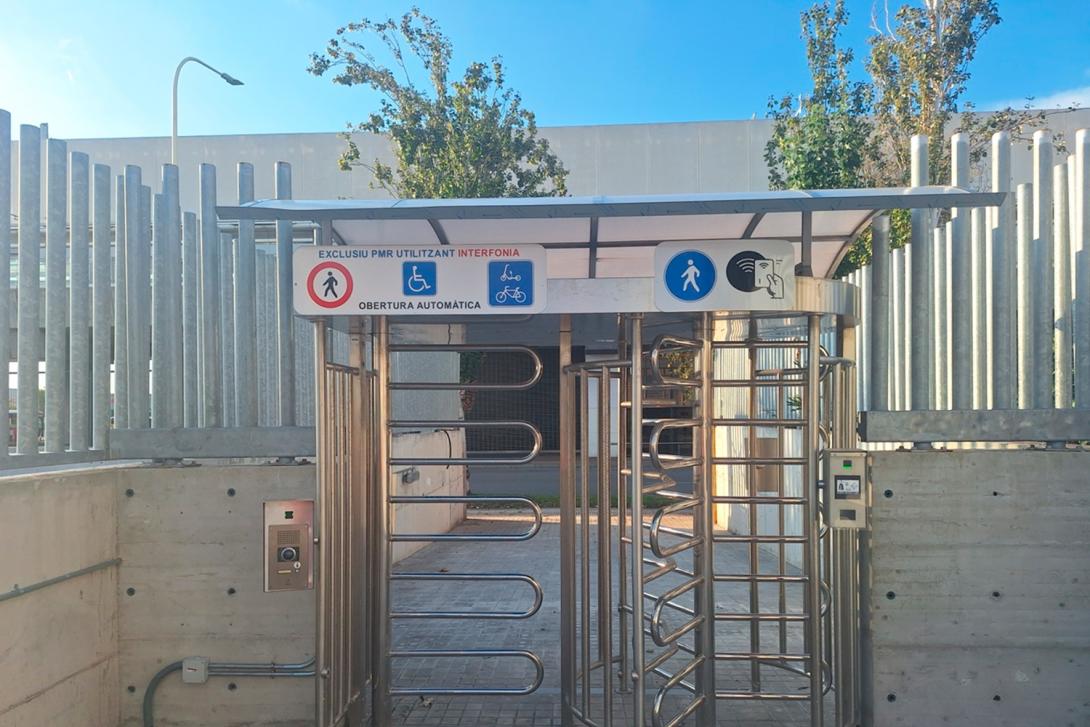El nou accés facilita la mobilitat en transport públic al Port de Barcelona. 