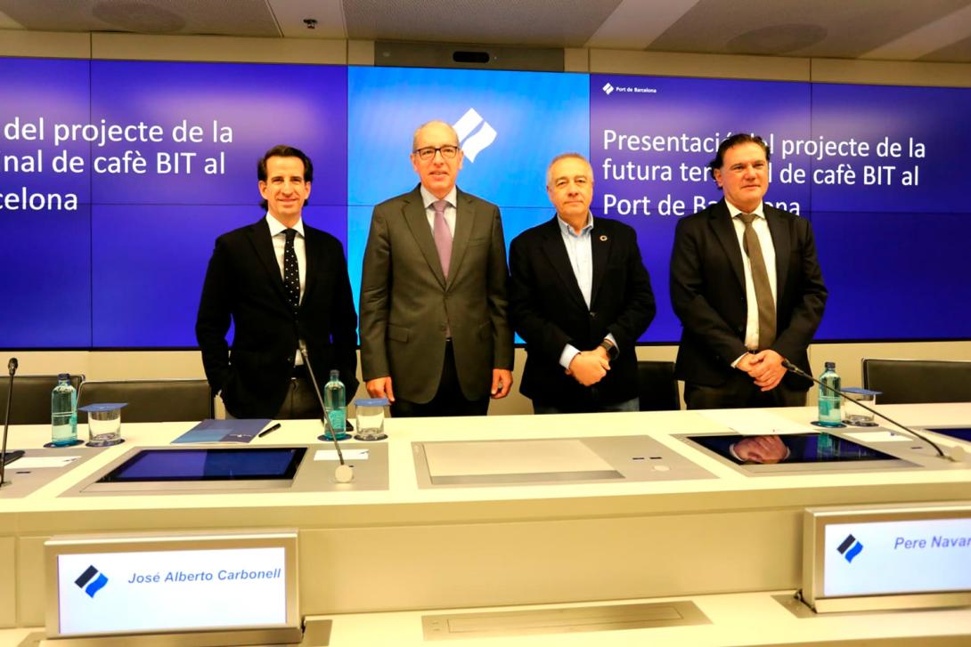 José Miguel Masiques, CEO de Masiques; José Alberto Carbonell, presidente del Port de Barcelona; Pere Navarro, delegado especial del Estado en el CZFB, y Marc Tauste, director de BIT.