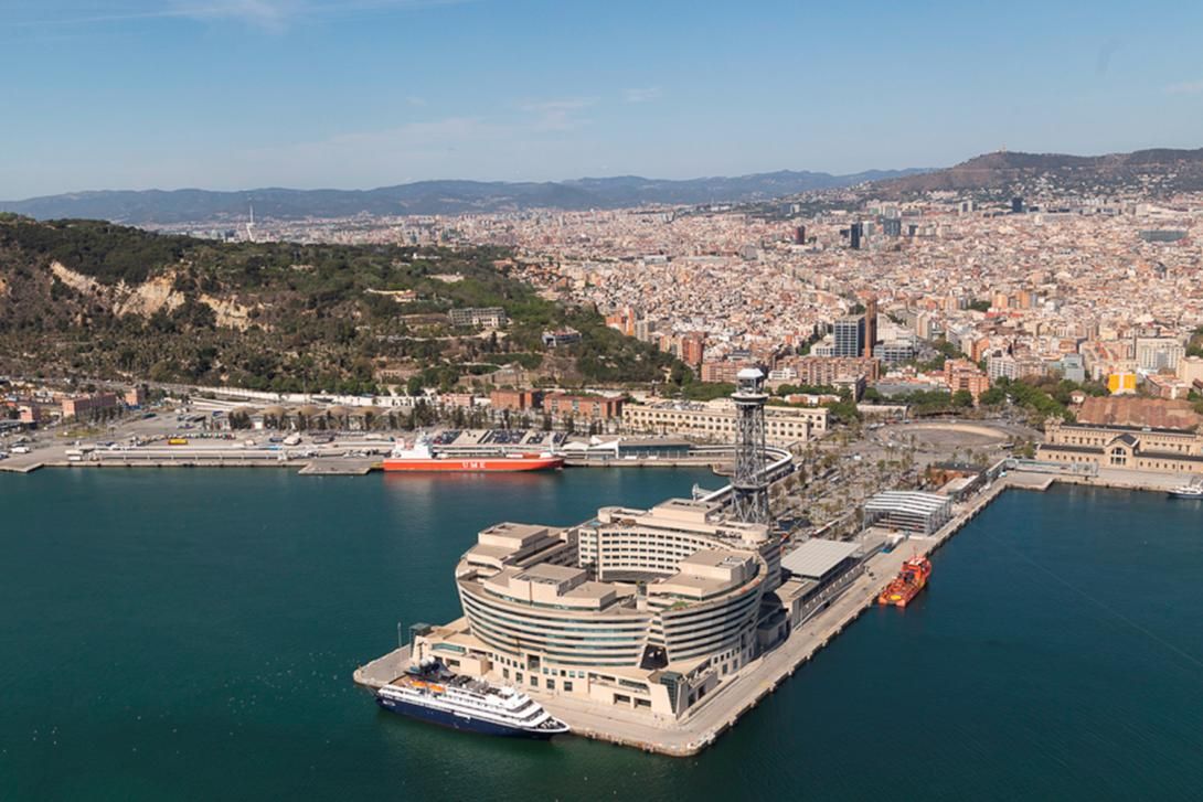 Panoràmica aèria del moll Barcelona.