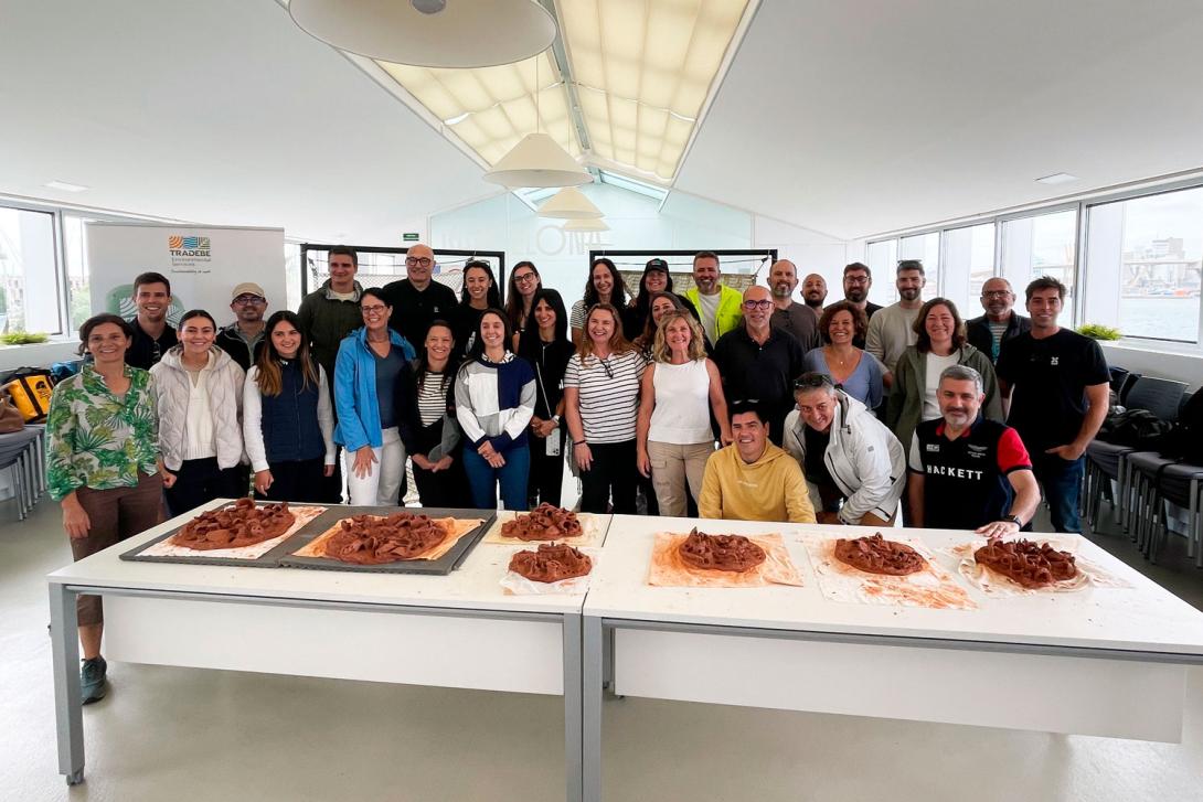 La iniciativa ha estat impulsada pel grup de treball de Medi Ambient del Consell Rector de la Comunitat Portuària de Barcelona i ha comptat amb la participació activa de 21 empreses del sector logístic i portuari.