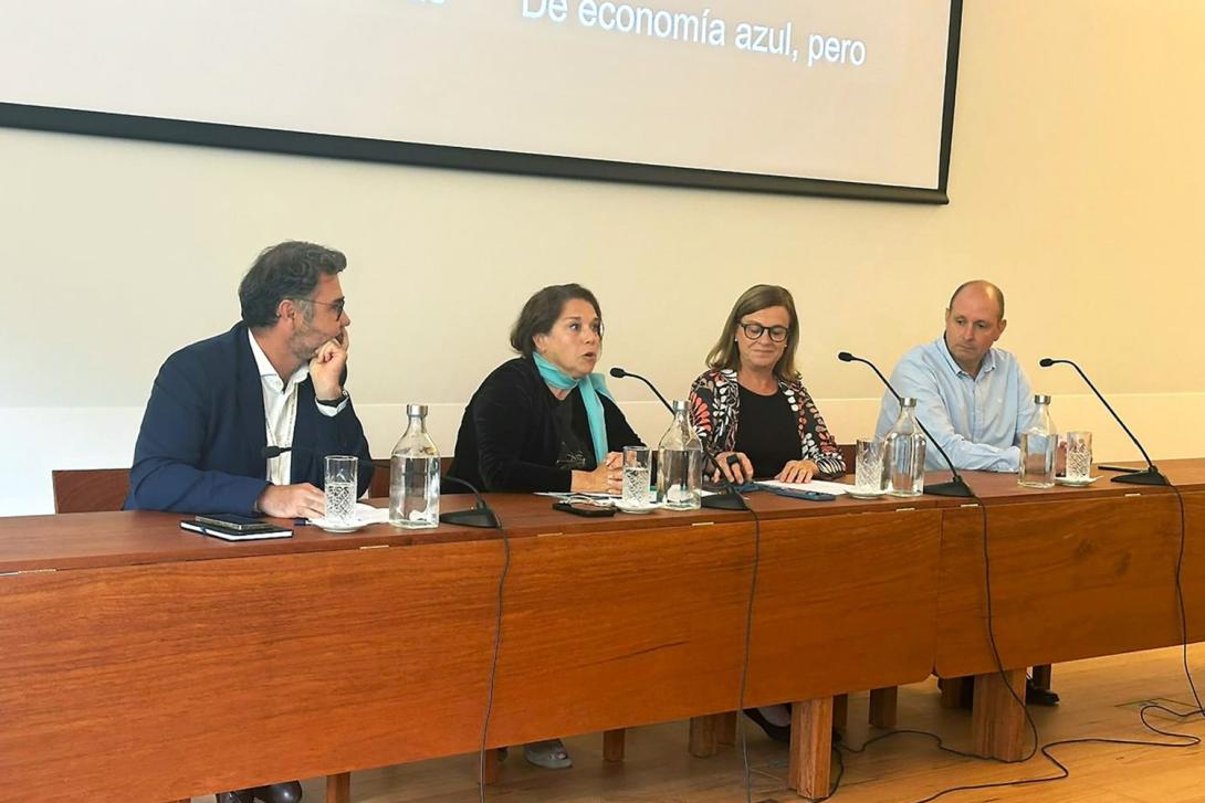 Emma Cobos, durante su intervención en la sesión Puertos inteligentes y transportes sostenibles: estrategia y gestión de los puertos como polo de Inversión para la transición verde y digital.