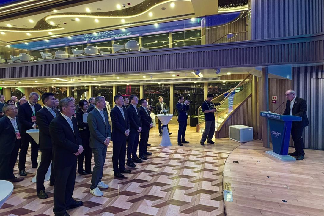 El president del Port de Barcelona, José Alberto Carbonell, durant la seva intervenció a la Sister Ports Night.